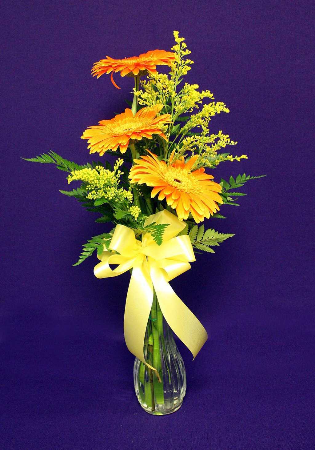 Floral Arrangements from the Mon Health Medical Center ...